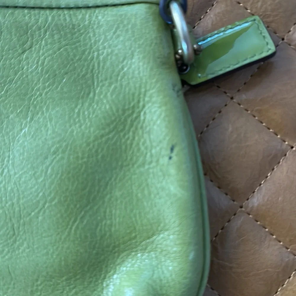Coach MINT GREEN Pleated Leather Wristlet - Picture 5 of 8